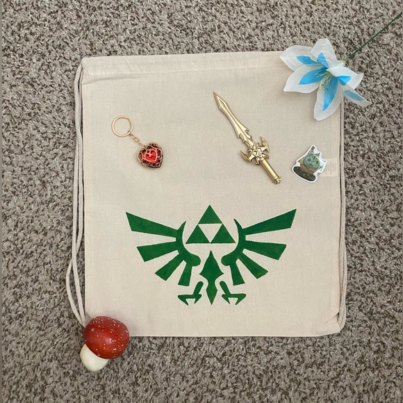 NWT Legend of Zelda Heart Container Keychain - Picture 7 of 7